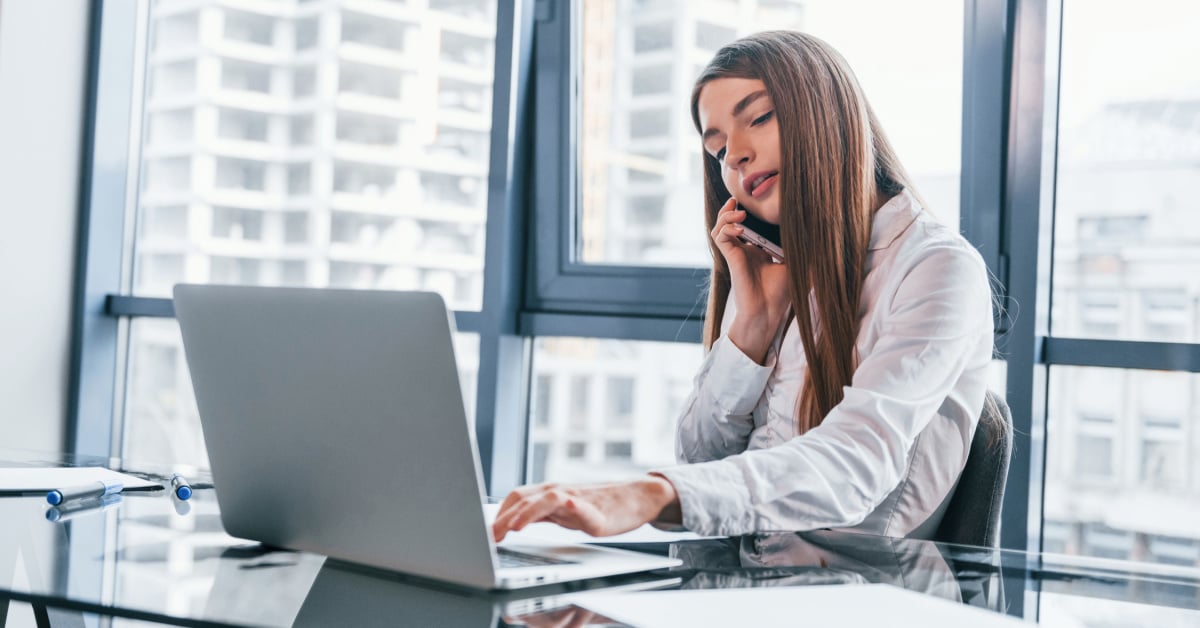 L’uso del cellulare al lavoro (1)
